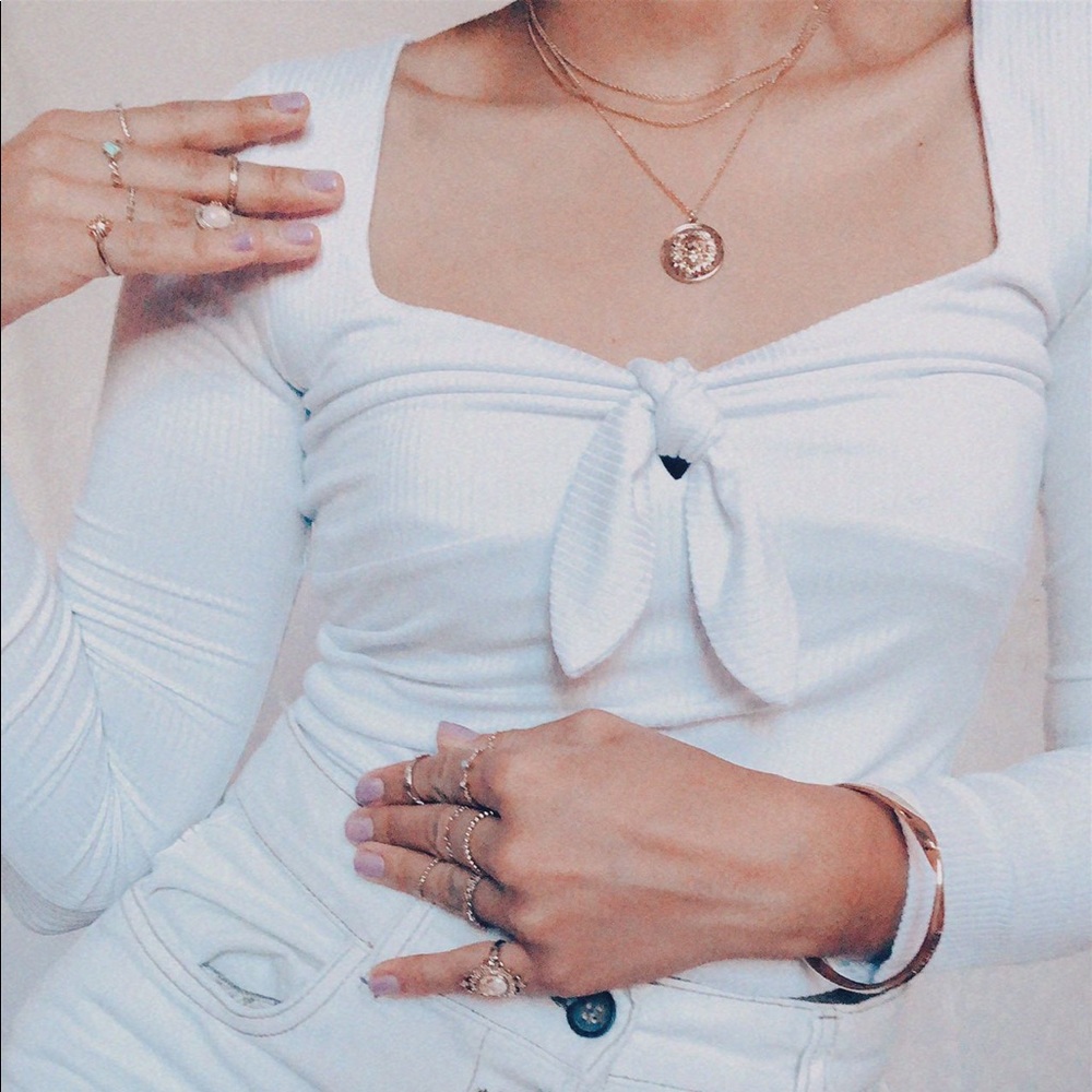 Forever 21 front neck top - Picture 1 of 4